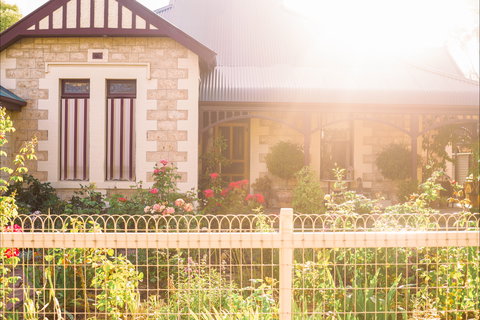 Hamilton House Bed And Breakfast - Whitsundays Accommodation 0