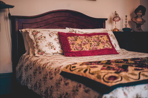 Hamilton House Bed And Breakfast - Whitsundays Accommodation 1