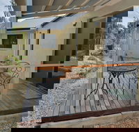 Huntly Lodge - Whitsundays Accommodation