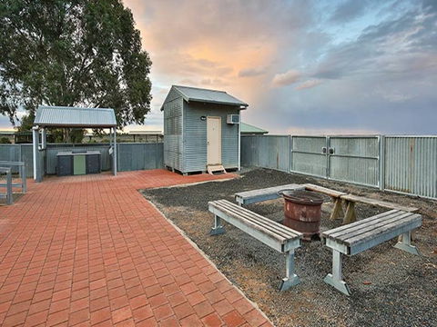 Mungo Shearers' Quarters - Whitsundays Accommodation 0