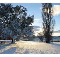 Snowy Mountains Resort - Whitsundays Accommodation