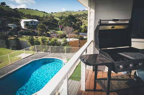 Stunning On Stacey - Whitsundays Accommodation 1