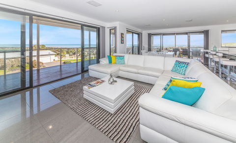 Stunning On Stacey - Whitsundays Accommodation 4