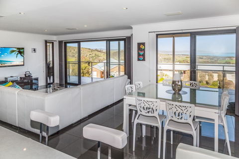 Stunning On Stacey - Whitsundays Accommodation 5