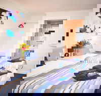 Wattle Grove Motel and Villa - Whitsundays Accommodation