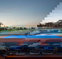 Whitehaven at Broadbeach - Vogue holiday Homes