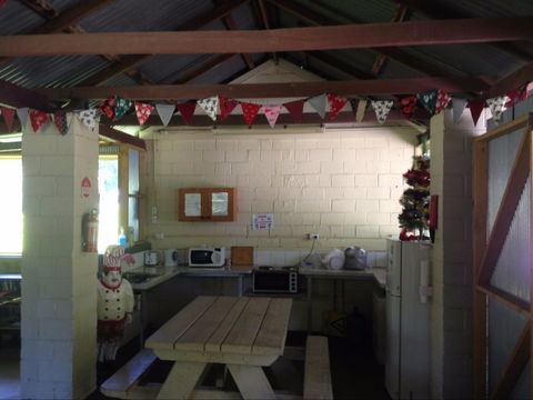 Yackandandah Holiday Park - Whitsundays Accommodation 2