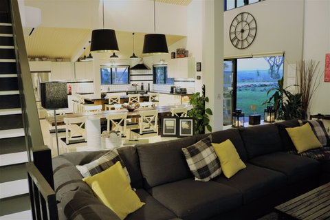 Abercrombie Ridge - Whitsundays Accommodation 4