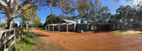 Aintree Cottage - Whitsundays Accommodation 0