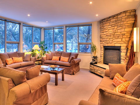 Ajax Ski Club - Whitsundays Accommodation 2