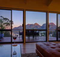 ArtHouse Freycinet - Whitsundays Accommodation