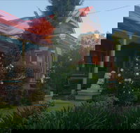 Boutique Motel Sefton House - Whitsundays Accommodation