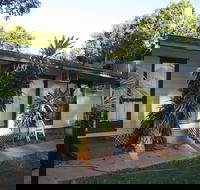 Daly River Roadside Inn - Whitsundays Accommodation