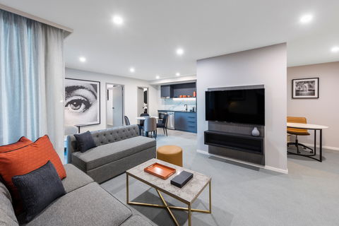 Deco Hotel Canberra - Whitsundays Accommodation 8