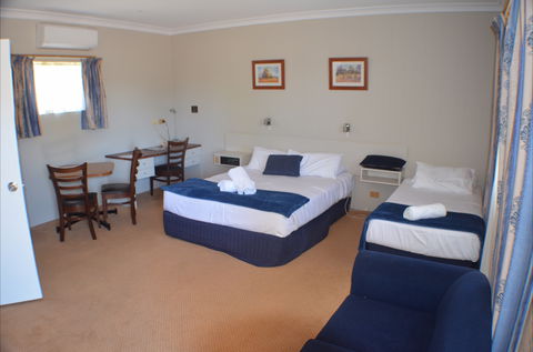Deer Park Motor Inn Armidale - Whitsundays Accommodation 1