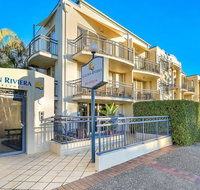 Golden Riviera Beach Resort