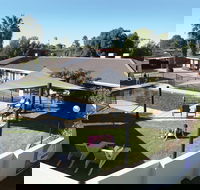 Jacaranda Motel and Holiday Units - Whitsundays Accommodation