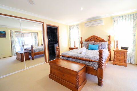 Kingfisher Lakehouse - Whitsundays Accommodation 6