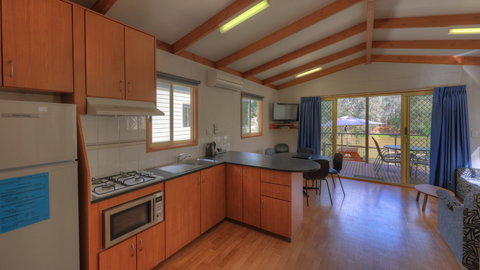 Moama Riverside Holiday And Tourist Park - Whitsundays Accommodation 3
