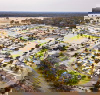 Moama Waters - Whitsundays Accommodation