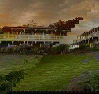 R on the Downs Rural Retreat - Whitsundays Accommodation