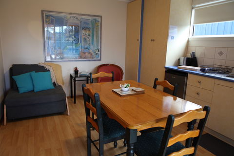 Sails On Port Sorell Boutique Apartments - Whitsundays Accommodation 7