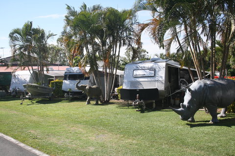 Sarina Palms Caravan Village - Whitsundays Accommodation 2