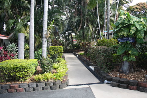 Sarina Palms Caravan Village - Whitsundays Accommodation 5