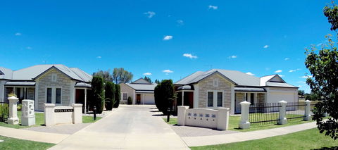 Shamore Apartments - Eleventh Street Mildura - Whitsundays Accommodation 0