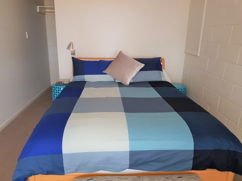 Sunset Sippers - Whitsundays Accommodation 4