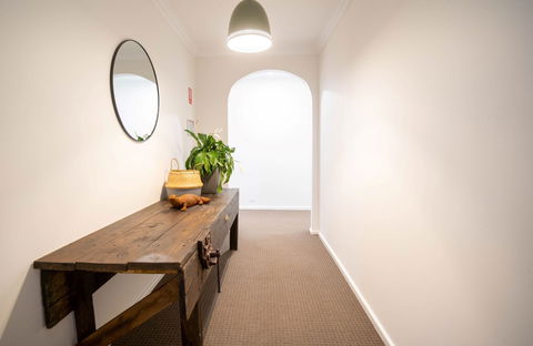 The Platypus Accommodation And Cafe - Whitsundays Accommodation 1