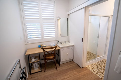 The Platypus Accommodation And Cafe - Whitsundays Accommodation 5