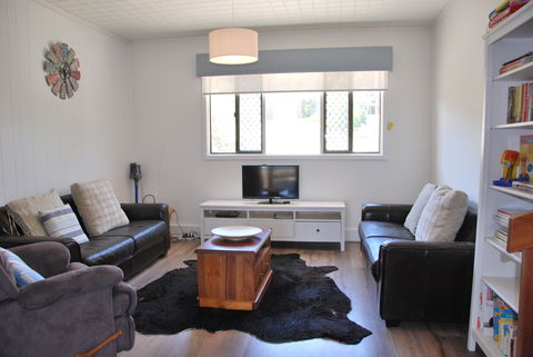 20 Elizabeth Crescent, Carrickalinga - Whitsundays Accommodation 1