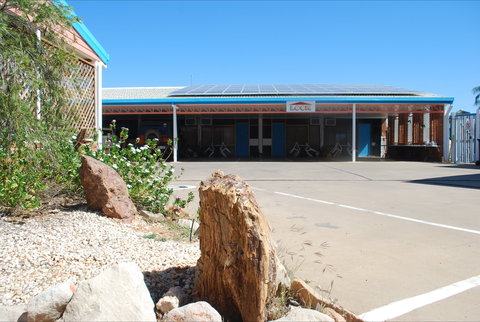 Abajaz Motor Inn - Whitsundays Accommodation 1