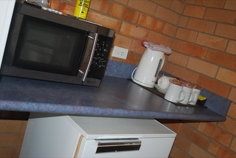 Abajaz Motor Inn - Whitsundays Accommodation 2