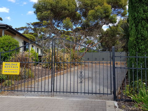 Adonis Dream - Whitsundays Accommodation 1