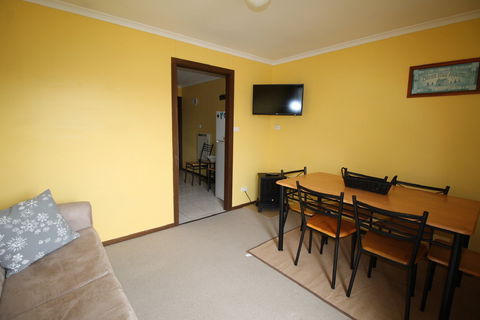 Alpen Glen 6 - Whitsundays Accommodation 2