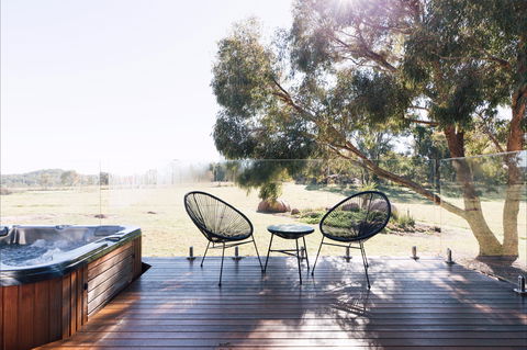 Alure Stanthorpe - Whitsundays Accommodation 1