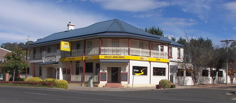 Apsley Arms Hotel - Whitsundays Accommodation 0