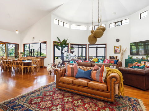 Aquila Retreat Eco Mansion - Whitsundays Accommodation 0