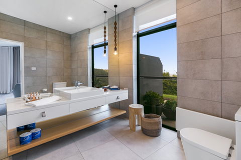 Blue Range Estate Villas - Whitsundays Accommodation 1