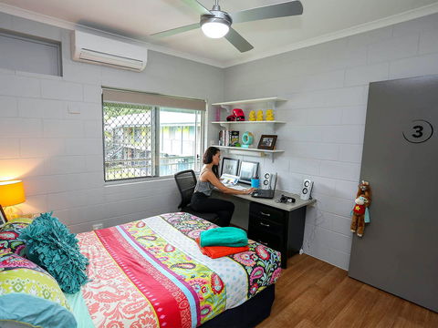 Cairns Student Lodge - Whitsundays Accommodation 0