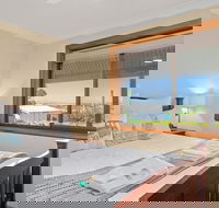 Century21 SouthCoast Reef  Vines Port Noarlunga - Whitsundays Accommodation