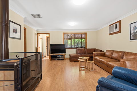 Century21 SouthCoast: Reef & Vines Port Noarlunga - Whitsundays Accommodation 1