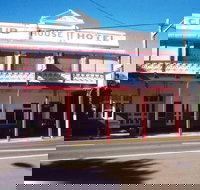 Club House Hotel - Whitsundays Accommodation