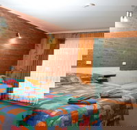 Country Roads Motor Inn Narrandera - Whitsundays Accommodation