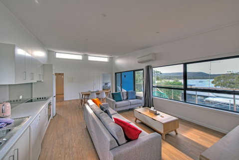 Dock Of The Bay - Whitsundays Accommodation 2