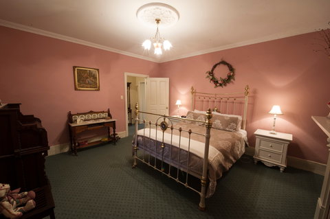 Enerby Farm Cottage - Whitsundays Accommodation 2