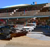 Fifield Hotel - Whitsundays Accommodation