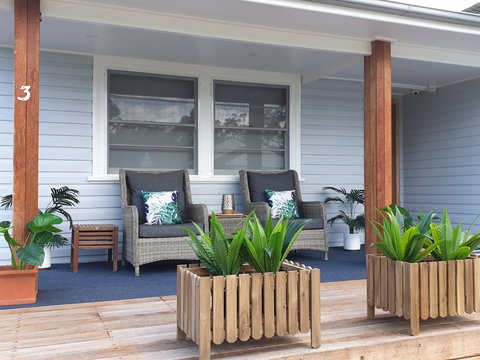 Long Jetty Lake House - Whitsundays Accommodation 0